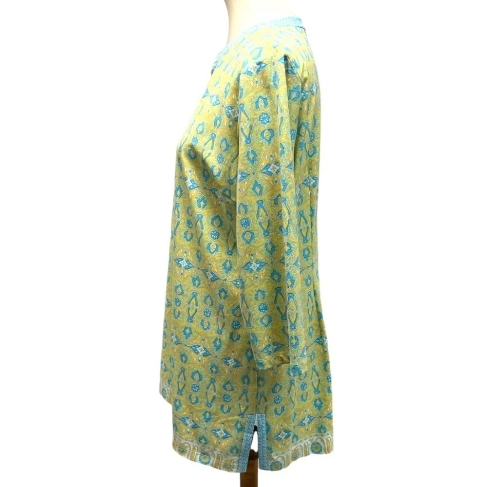 J. McLaughlin Split Neck Printed Stretch Tunic Top - Picture 3 of 10